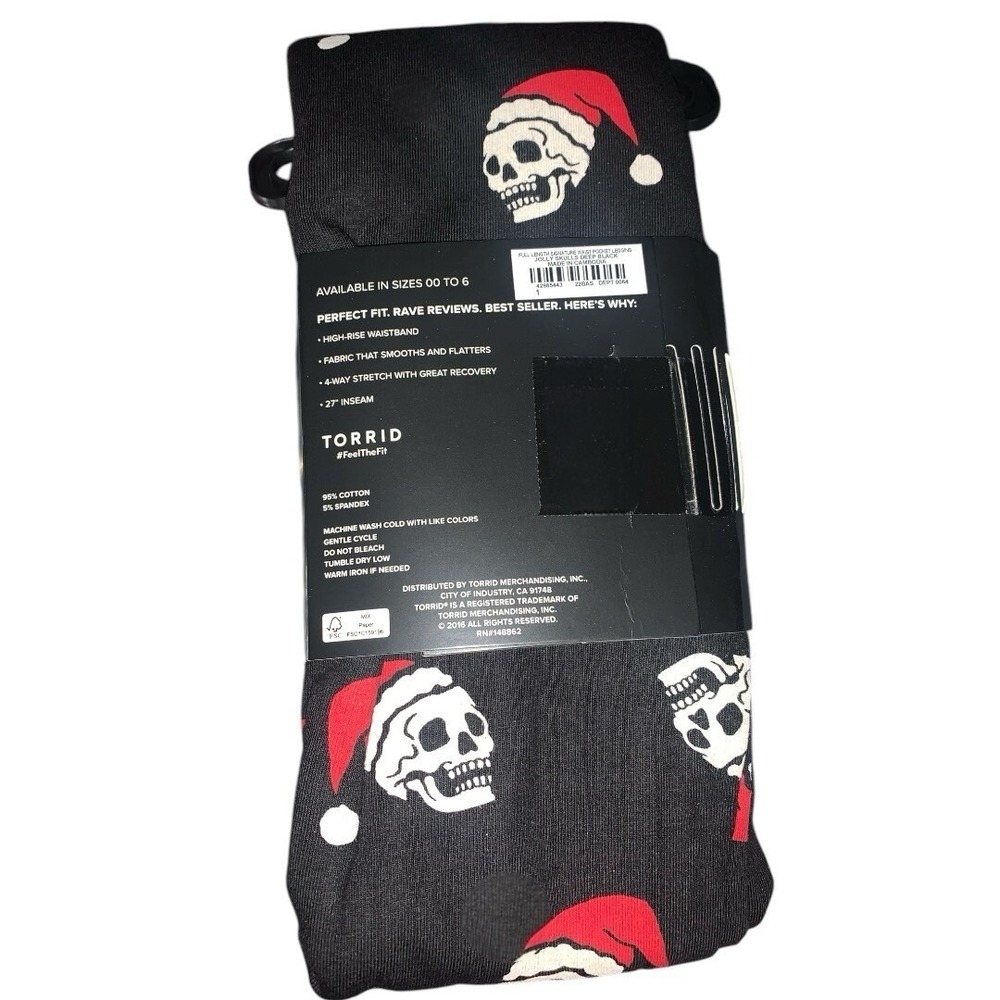 TORRID Skulls in Santa Hats, Signature Waist w/Pockets Leggings NWT Size 1X - Picture 5 of 9